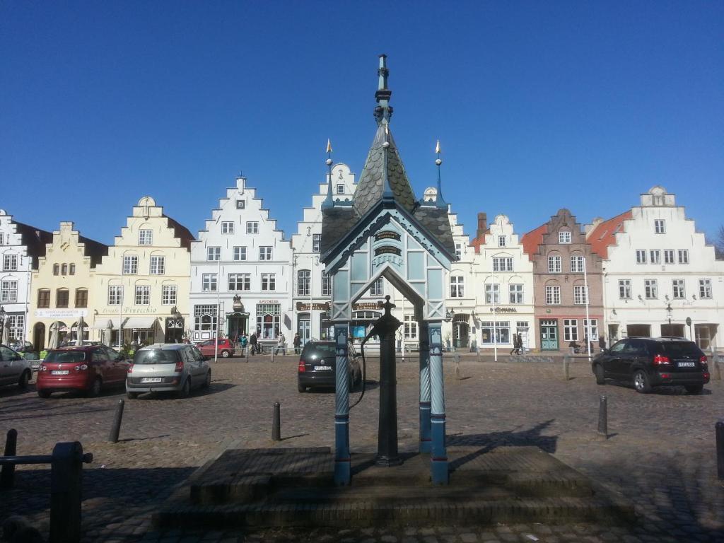Pension Marktblick Friedrichstadt Bagian luar foto